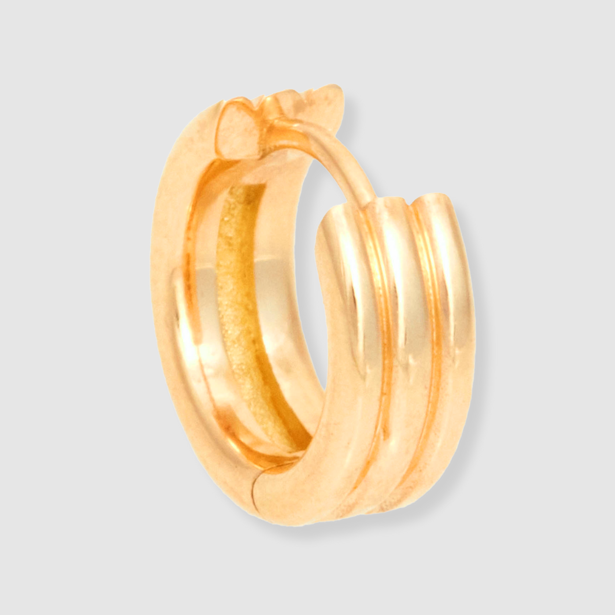 Triple Link Huggies, 18K Yellow Gold, Medium