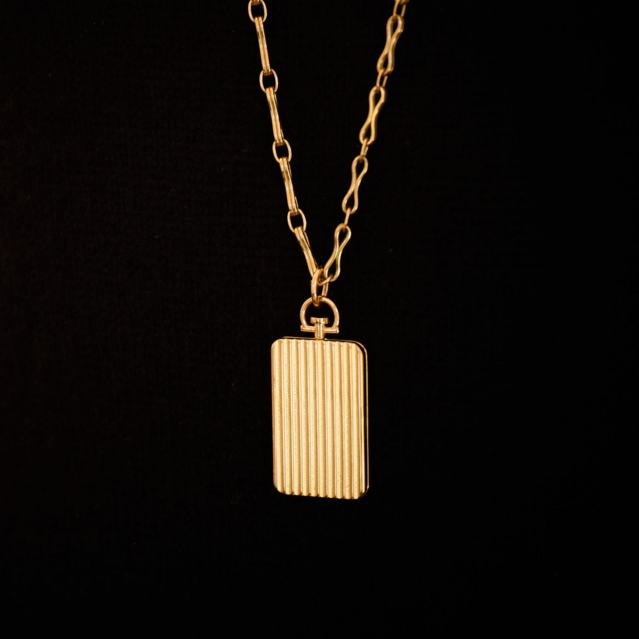 Rectangle Barre Photo Locket 18k Yellow Gold (Double Sided Barre)