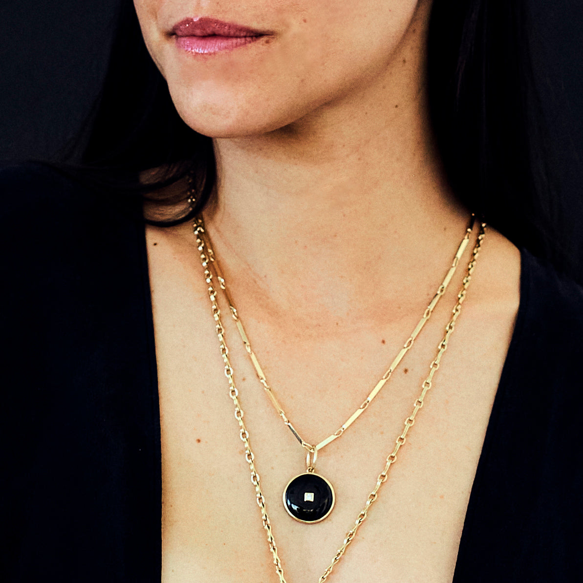 Onyx Round Diamond Pendant, 18K Yellow Gold, Medium