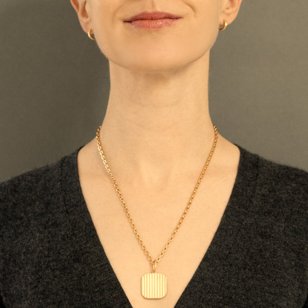 Square Barre Medallion, 18k Yellow Gold, Medium