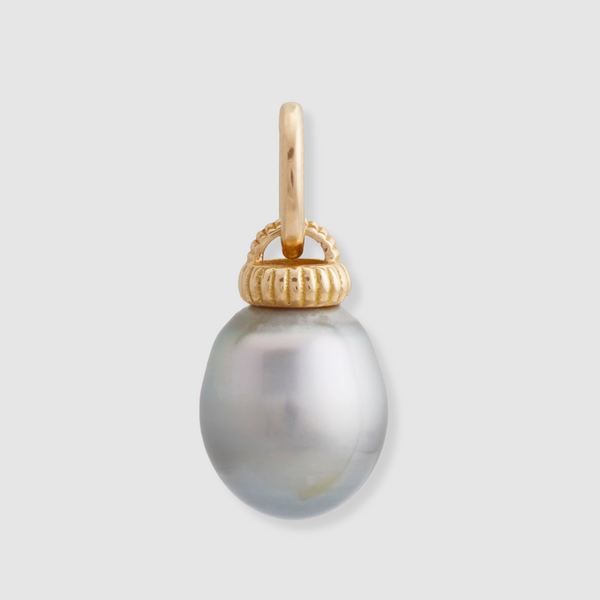 Tahitian Drop Pearl Barre Pendant, 18K Yellow Gold, Medium