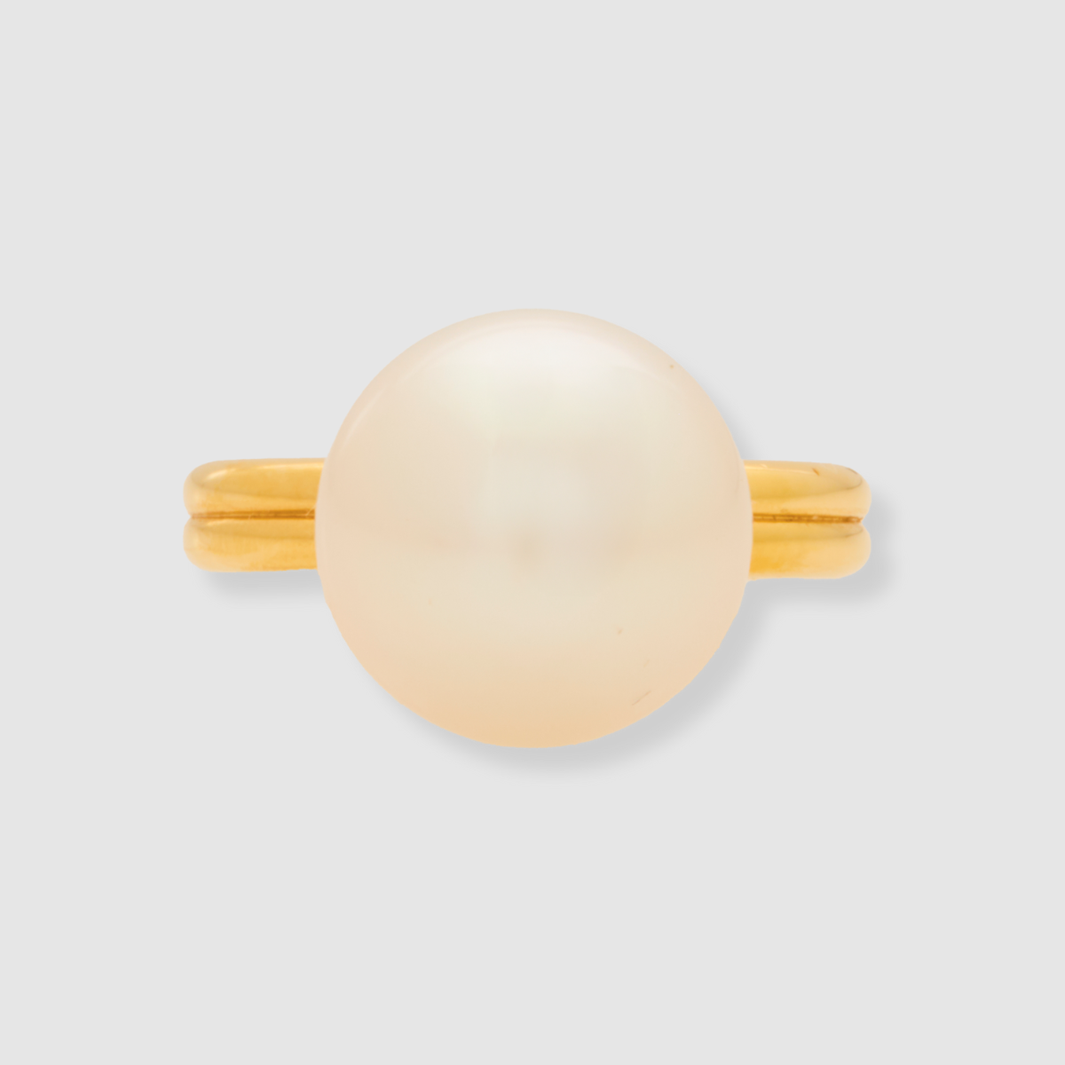 Pearl Single White South Sea Ring, 18k Yellow Gold, Large