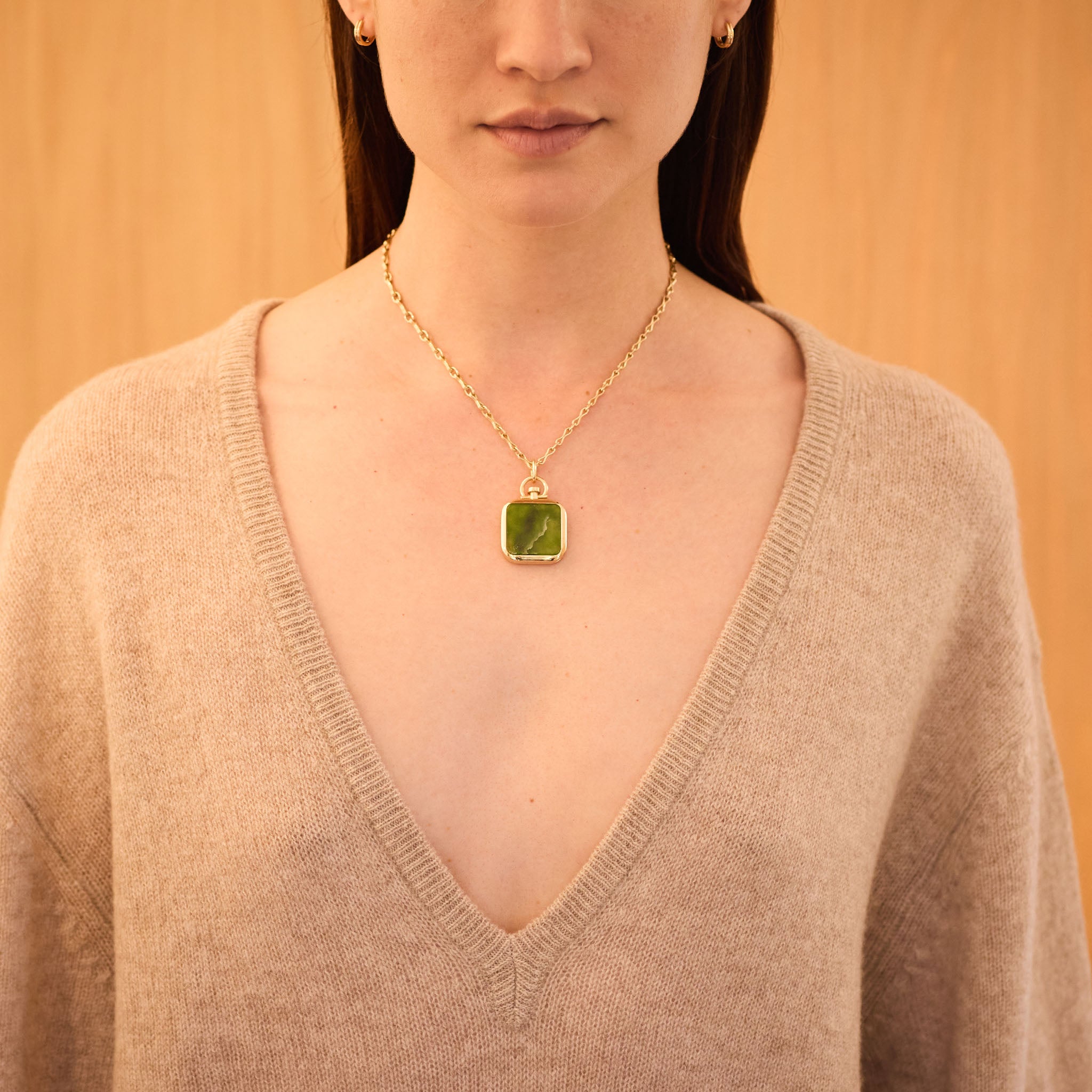 Reversible Square Nephrite Jade Barre Photo Locket 18k Yellow Gold (One Side Stone, One Side Barre)